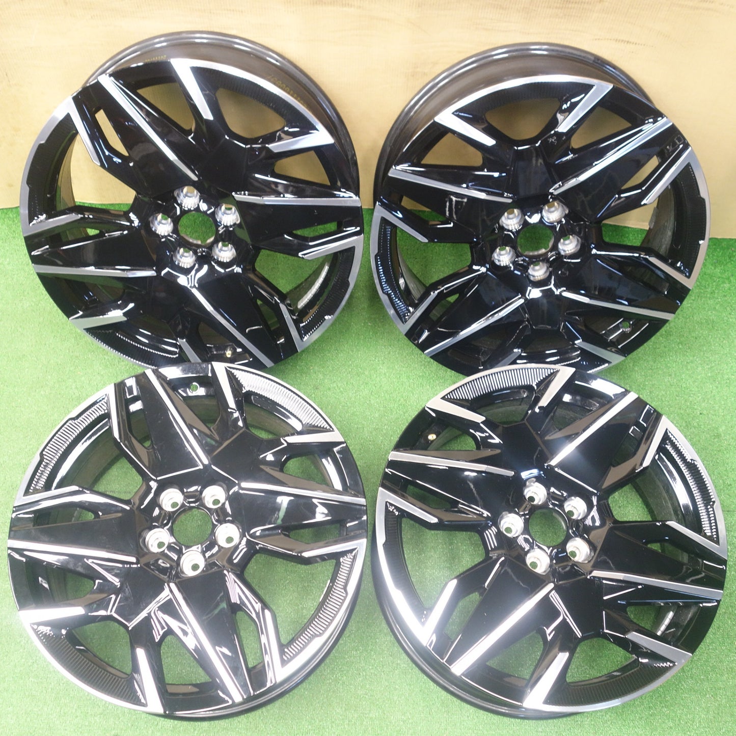 キレイ★プジョー 3008 純正 ホイール 19インチ 19×7.5J PCD108/5H★6021104KTホ