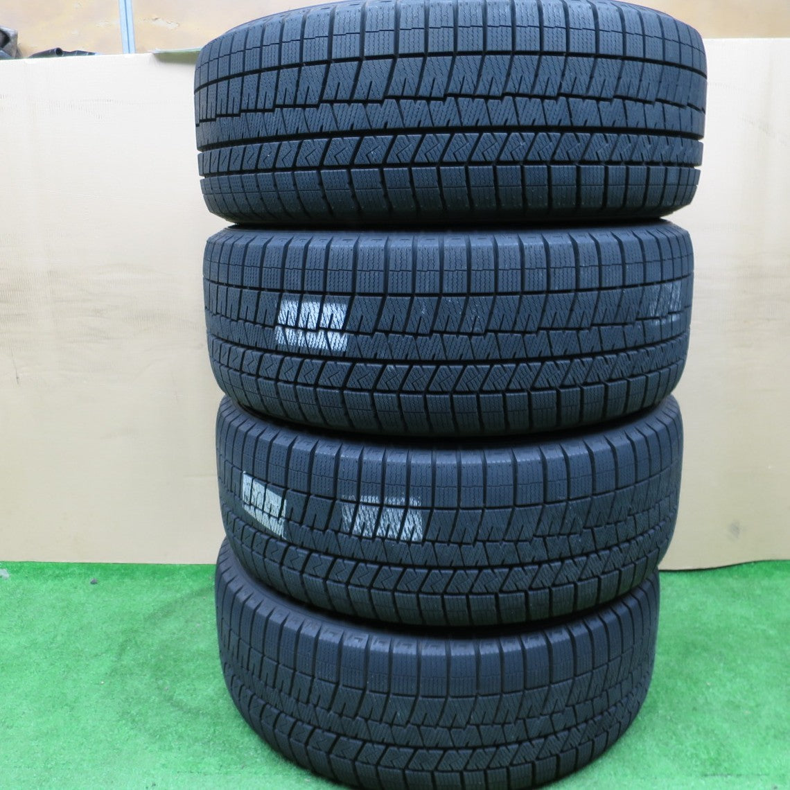 バリ溝！キレイ！9.5分★アウディ 等 225/50R17 スタッドレス ダンロップ ウインターマックス 03 Team Sparco チームスパルコ 17インチ PCD112/5H★5122903NKス