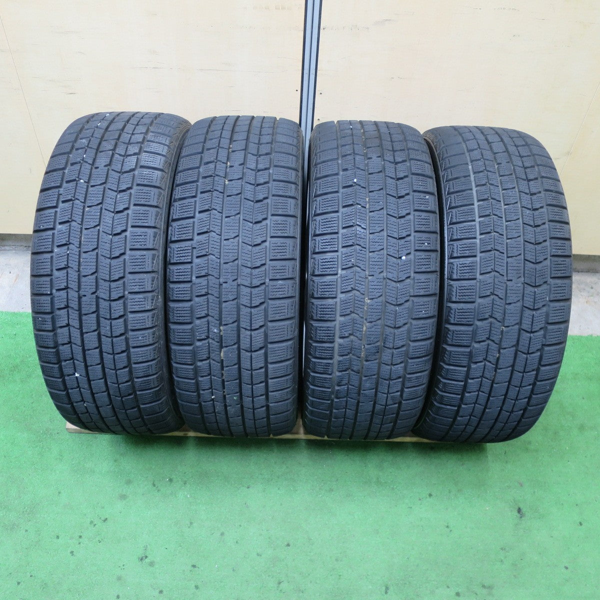 バリ溝！9.5分以上★ベンツ 等 EUROTECH STAGE TW7 225/45R17 スタッドレス ダンロップ DSX-2 ユーロテック ステージ PCD112/5H★5060502TTス
