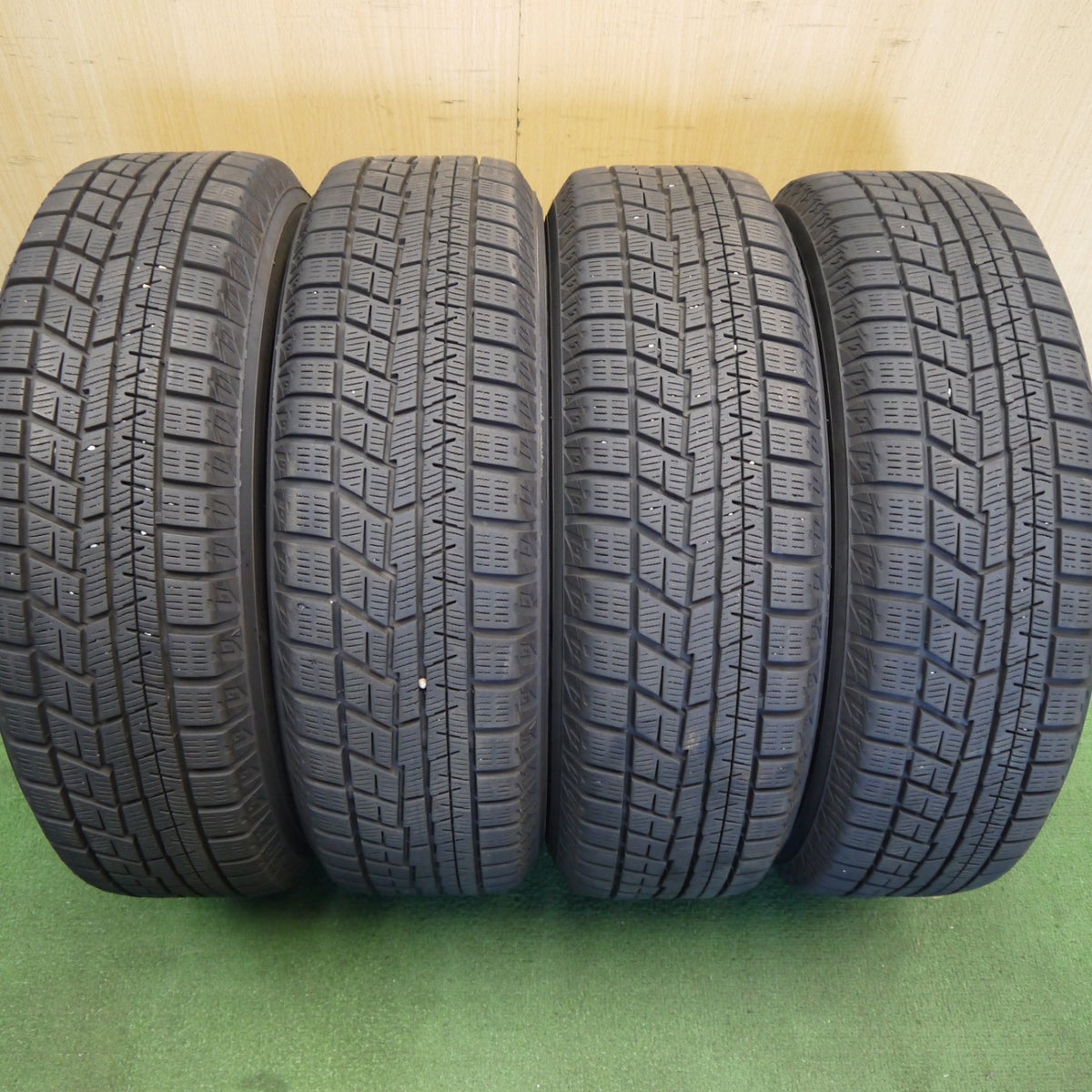 バリ溝！23年！キレイ！9.5分◎スタッドレス 165/65R14 ヨコハマ アイスガード iG60 TEAD テッド 14インチ PCD100/4H◎6080404Hス