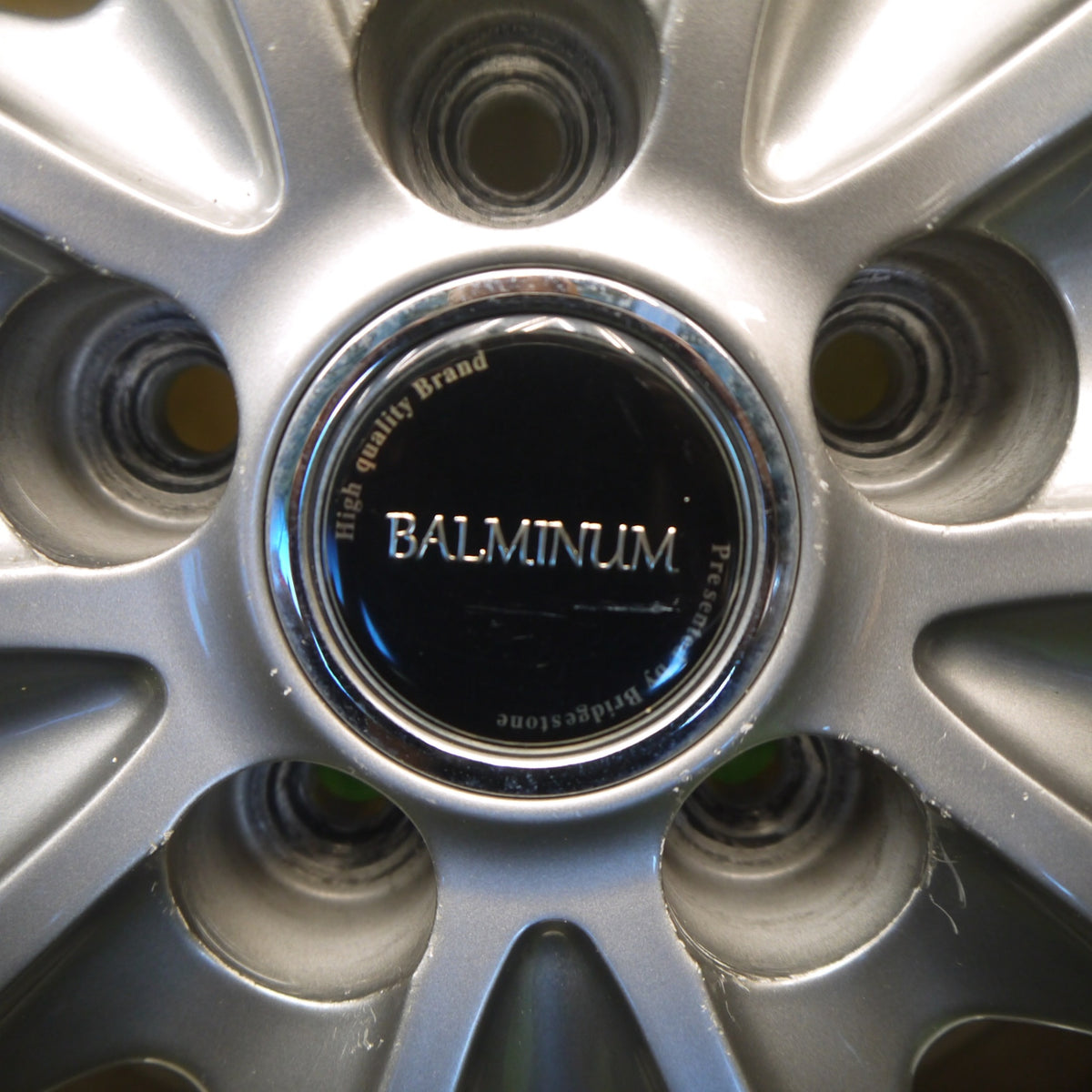 ほぼ未使用！23年◎プリウス 等 195/65R15 スタッドレス ヨコハマ アイスガード iG60 BALMINUM TR10 バルミナ 15インチ PCD100/5H◎6082504Hス