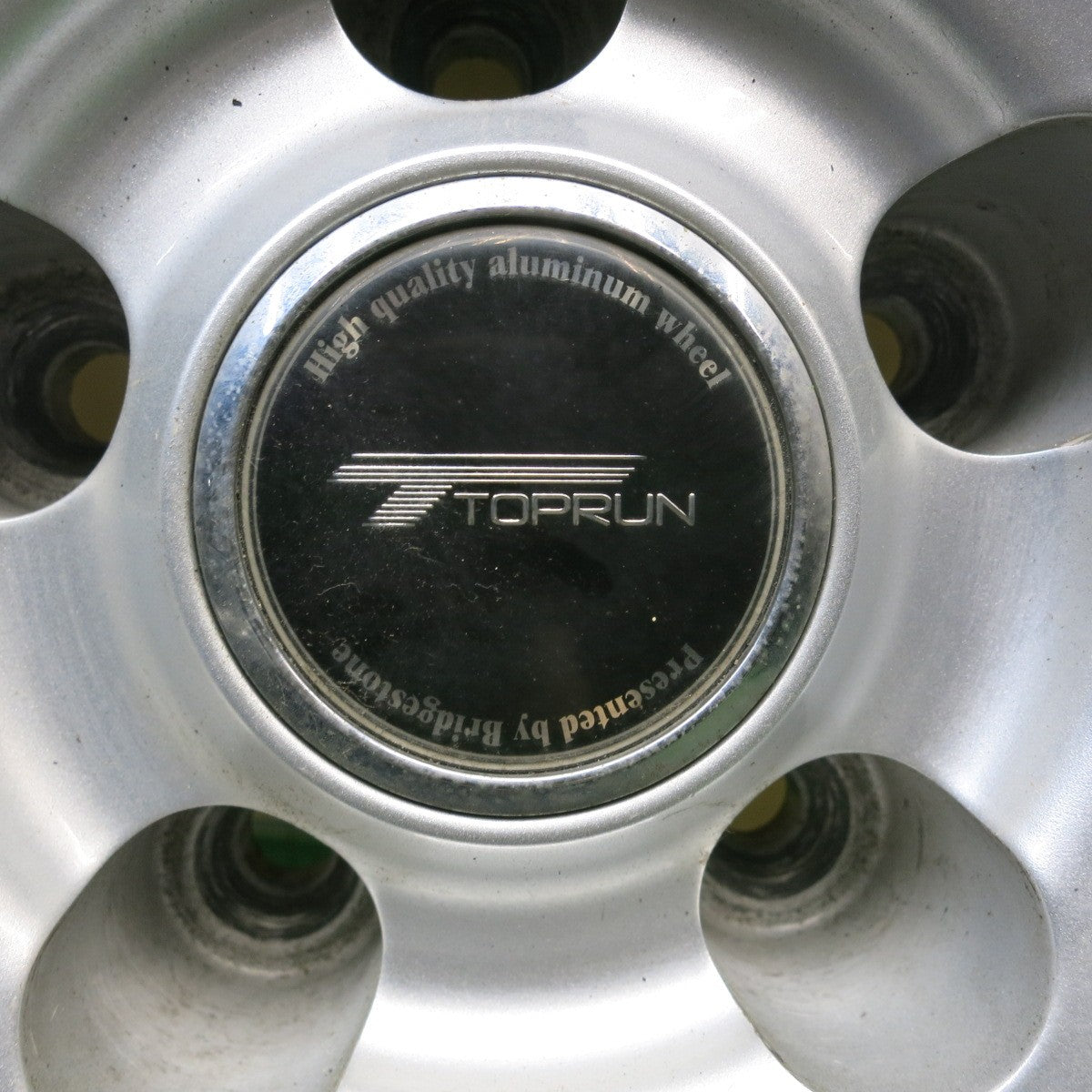 バリ溝！キレイ！9.5分以上★スタッドレス 225/60R17 ダンロップ ウインターマックス WM02 TOPRUN トップラン 17インチ PCD114.3/5H★6012201HAス
