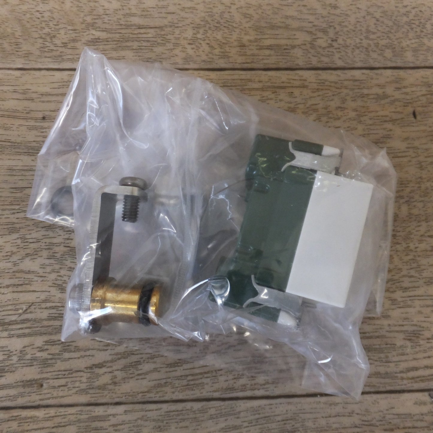 [送料無料] 未使用★ミナミサワ 小便器用自動洗浄器 フラッシュマンリカバリー2 Flash Man RECOVERY2 FM8TWA 壁埋め込み式小便器改装用★