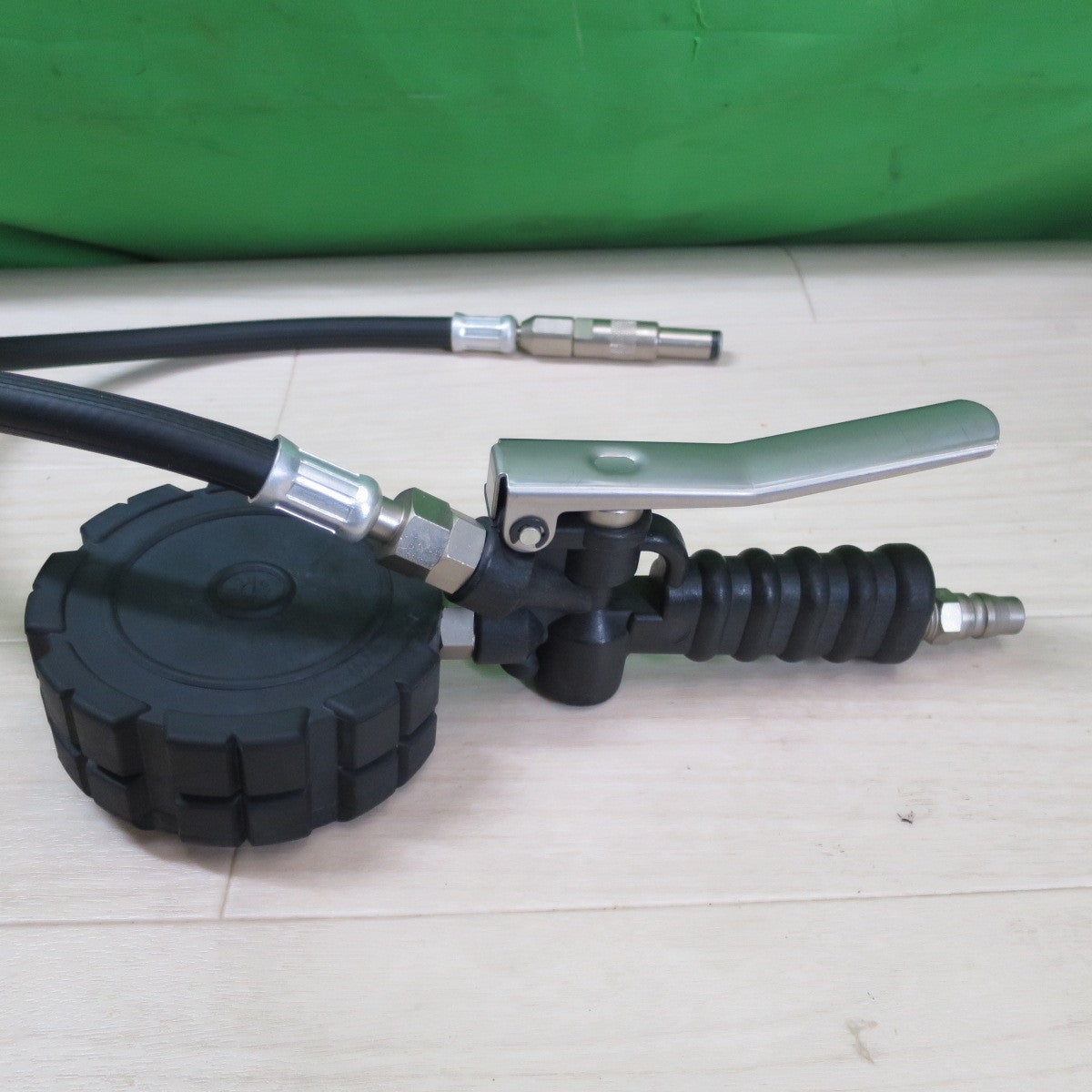 [送料無料] キレイ☆ASAHI 旭産業 ゲージ ボタル EX AGE-600 乗用車 向け 600kPa タイプ タイヤ エアー ゲージ 工具☆