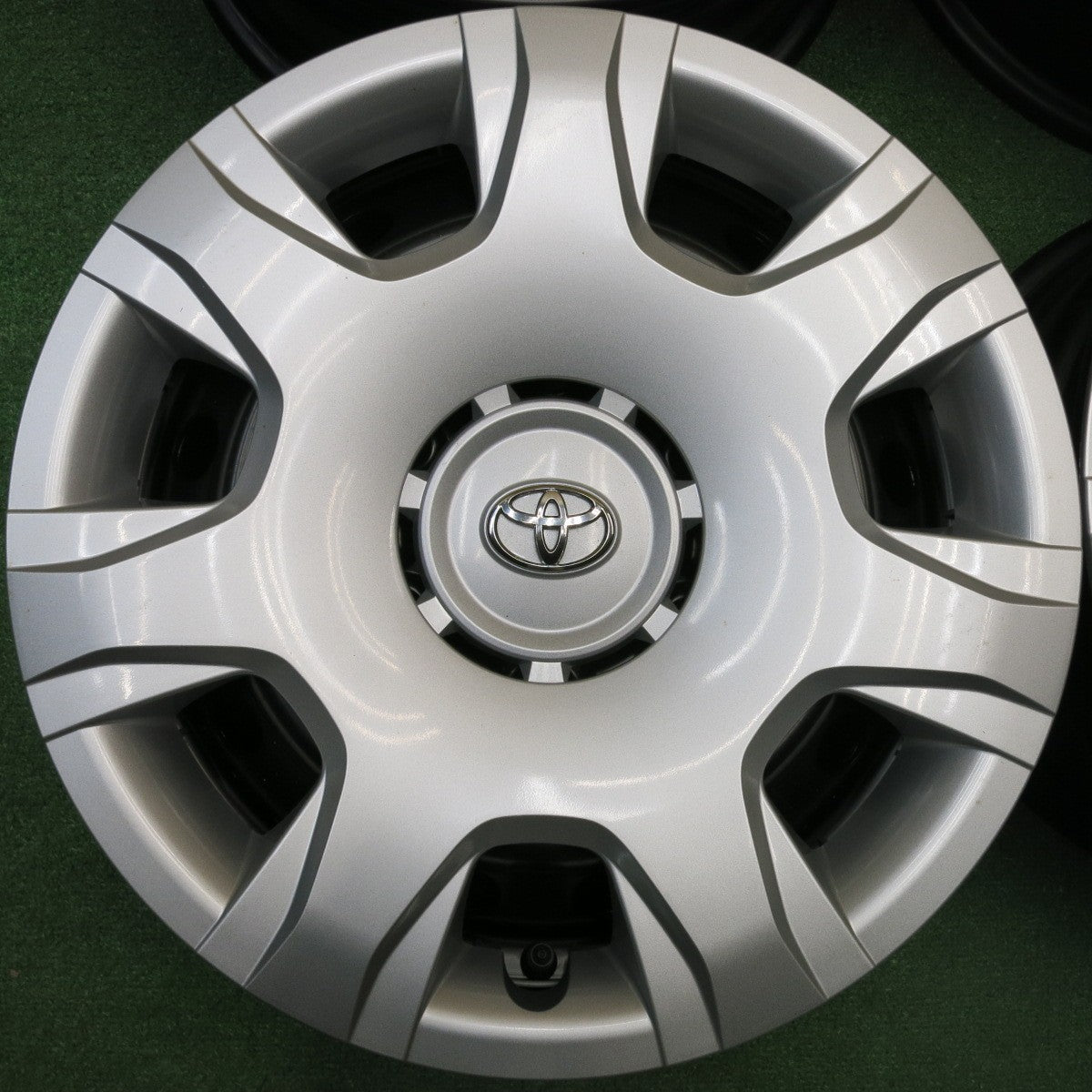 キレイ★トヨタ 200系 ハイエース 純正 ホイール 15インチ 15×6J PCD139.7/6H★5112503HAホ