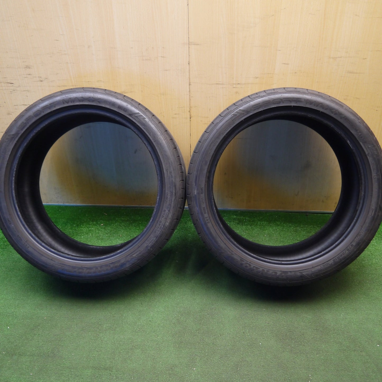 2本価格★275/35R19 ダンロップ スポーツマックス RT2 MO タイヤ 19インチ レクサス RC-F ベンツ CL 等★6032404Hノタ