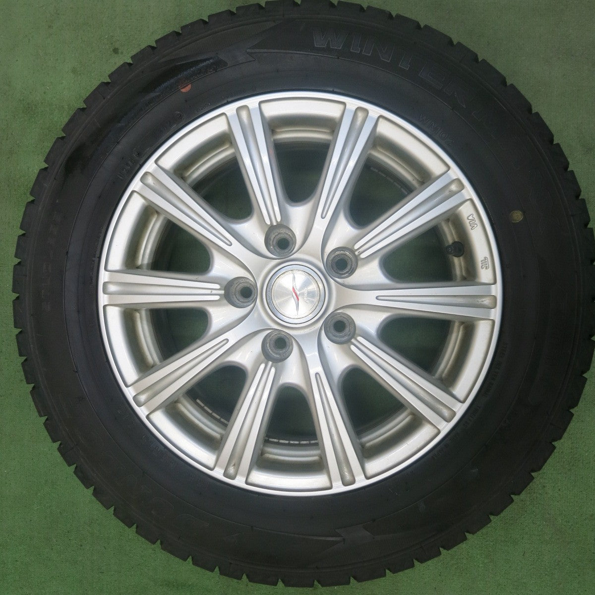 バリ溝！23年！9分★スタッドレス 195/65R15 ダンロップ ウインターマックス WM02 JOKER ジョーカー 15インチ PCD114.3/5H★5123001SKス