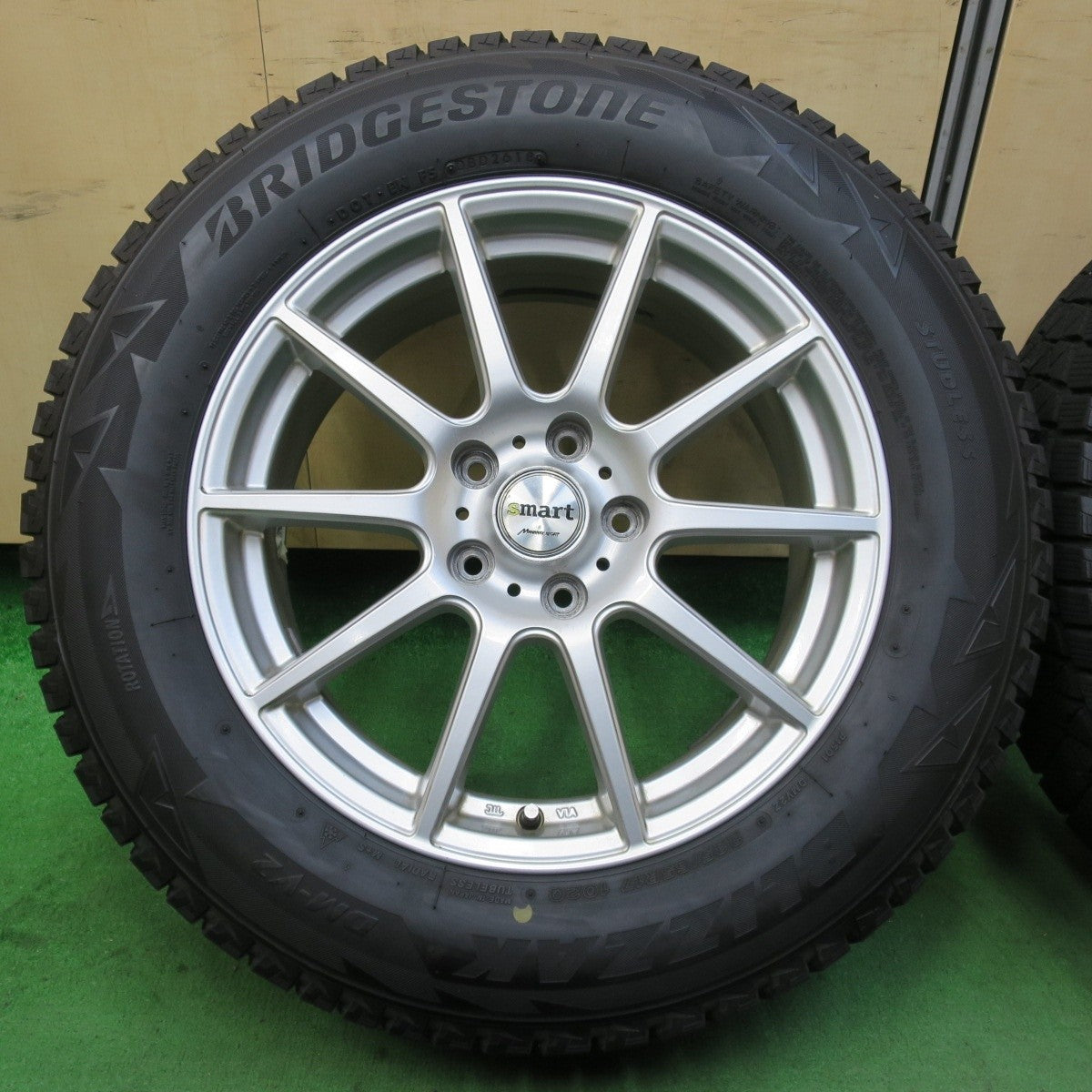 4本価格★スタッドレス 225/65R17 ブリヂストン ブリザック DM-V2 Smart MANARAY SPORT マナレイ PCD114.3/5H★4110606イス