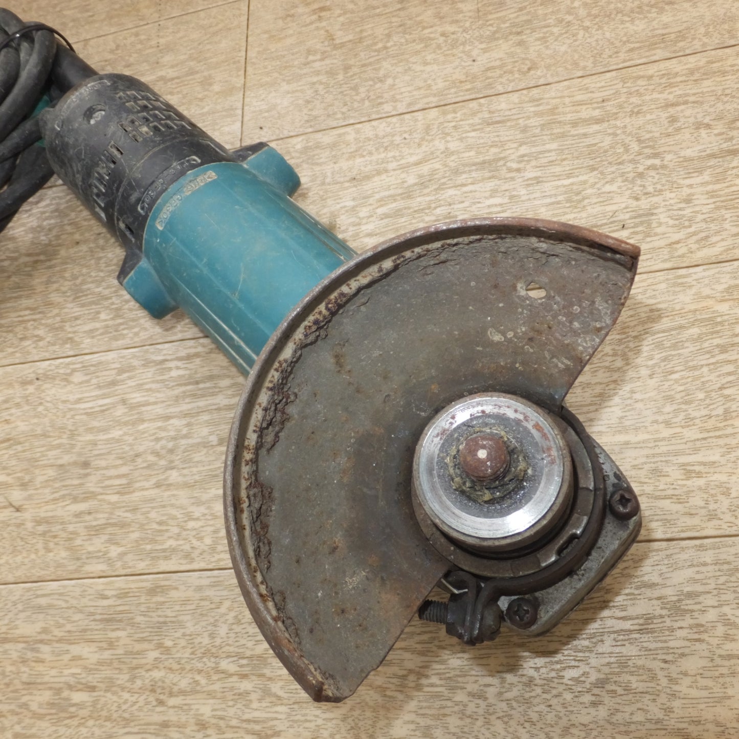 [送料無料] 現状品★マキタ makita 100mm ディスクグラインダ 9533B　100V～ 7.4A 50-60Hz 720W★