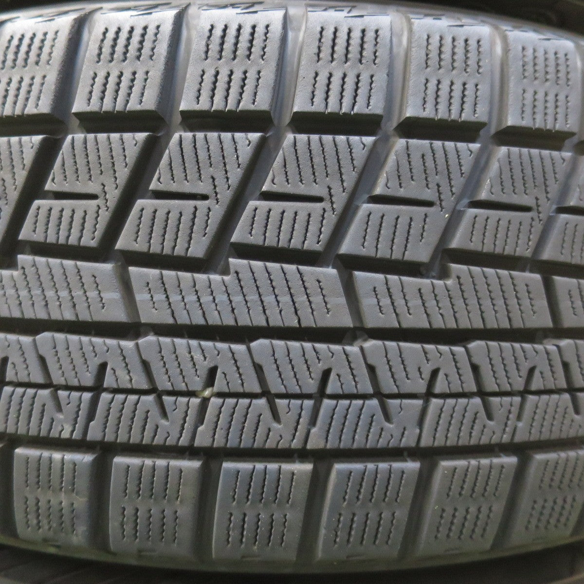 バリ溝！22年！9.5分◎スタッドレス 205/60R16 ヨコハマ アイスガード iG60 CX CORNERING FLAIR PCD 100 114.3 /5H マルチ◎6101607イス