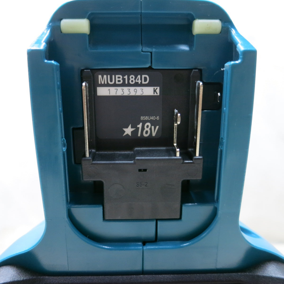 [送料無料] キレイ◆マキタ 充電式 ブロワー 18V MUB184D 本体のみ ブロアー 送風 電動 工具◆