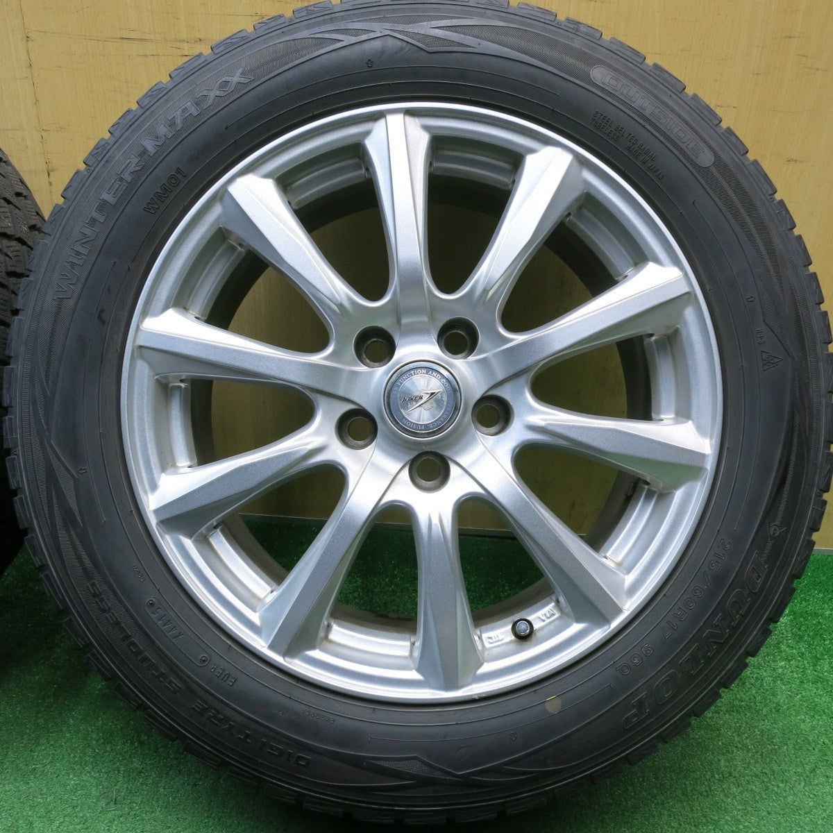 4本価格★スタッドレス 215/60R17 ダンロップ ウインターマックス WM01 JOKER ジョーカー 17インチ PCD114.3/5H★5121808HAス