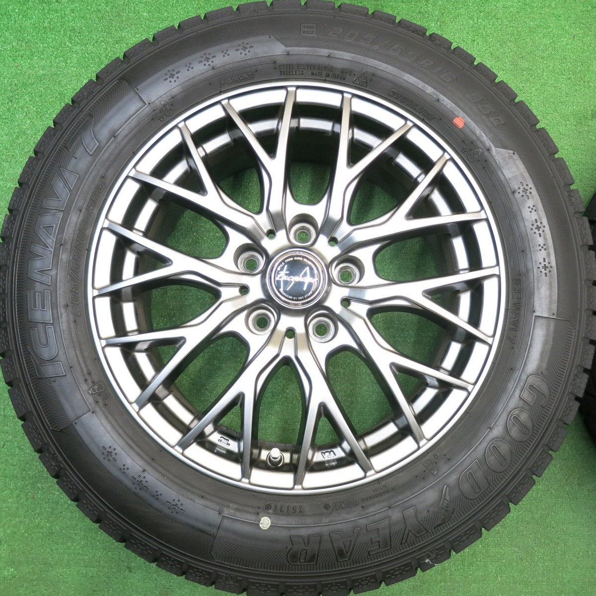 バリ溝！9.5分以上★スタッドレス 205/65R16 グッドイヤー アイスナビ7 Exceeder エクシーダー 16インチ PCD114.3/5H★5122803HAス