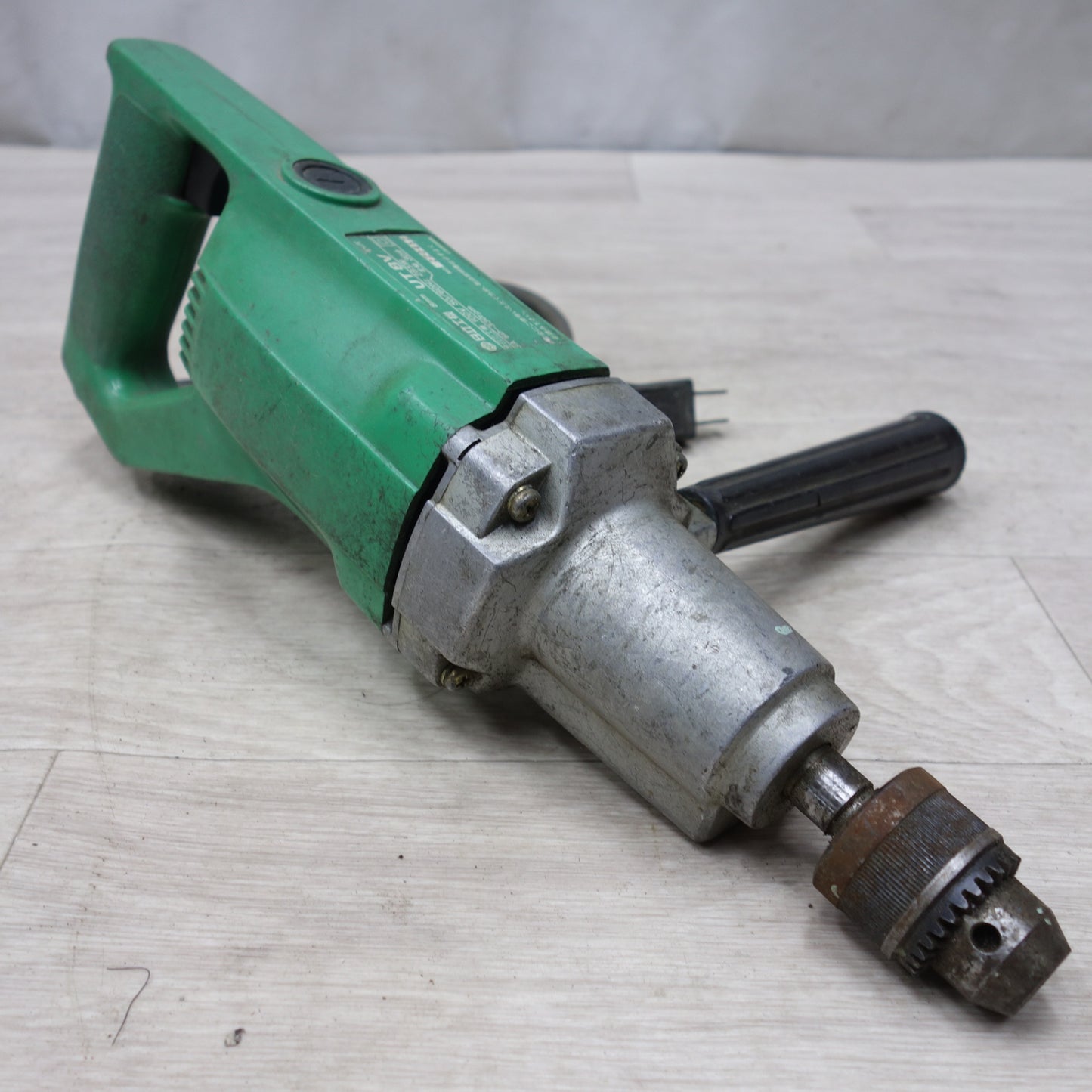 [送料無料] ◆日立 8mm タッパ 100V UT8V ねじ立て HITACHI 電動 工具◆