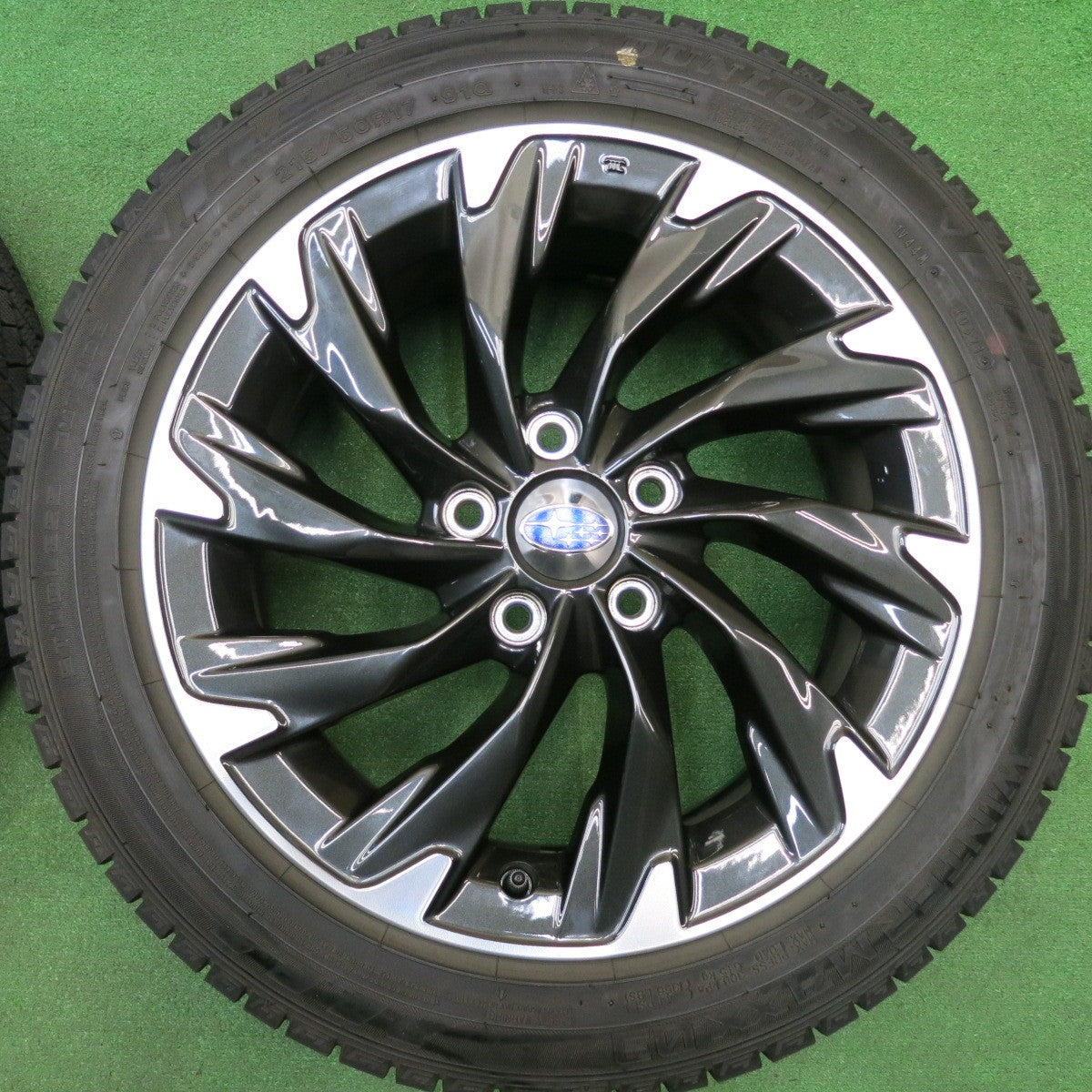 バリ溝！21年！キレイ！9.5分★スバル レヴォーグ 純正 215/50R17 スタッドレス ダンロップ ウインターマックス 03 17インチ PCD114.3/5H★5121110HAス