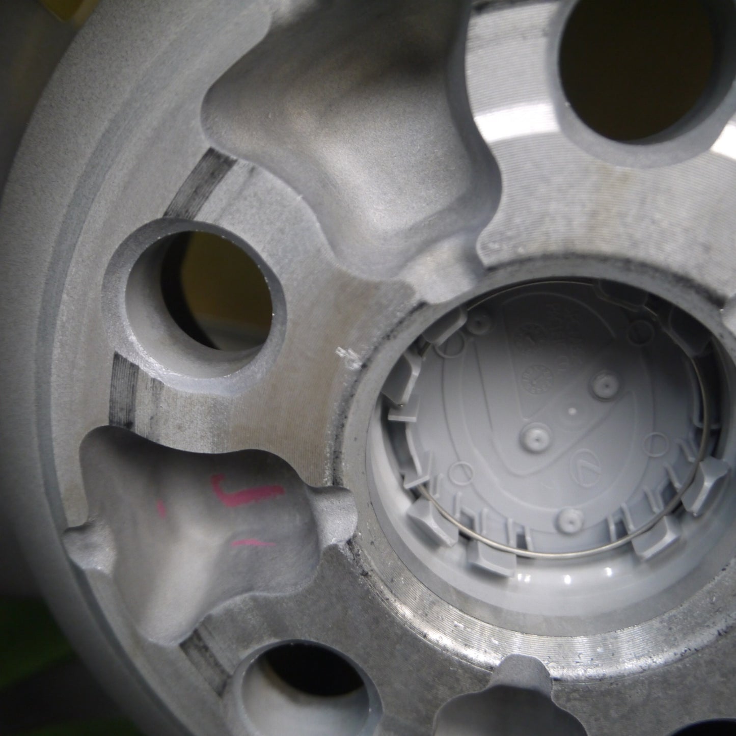 *送料無料* 新車外し★レクサス LS500h 純正 OP ノイズリダクション ホイール 20インチ 20×8.5J PCD120/5H★4042205Hホ