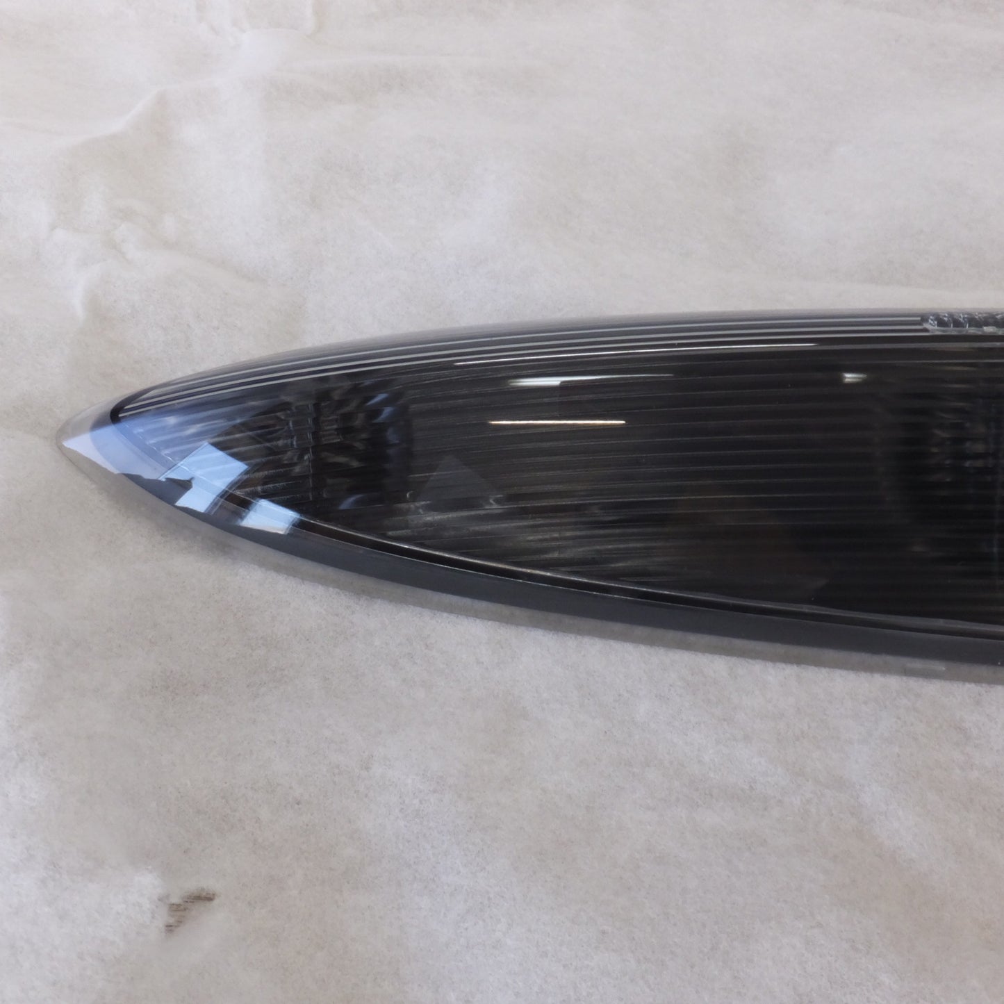 [送料無料] 未使用★日産 NISSAN 純正 セレナ 26系 ハイマウントストップランプ 26590-1VM0D★