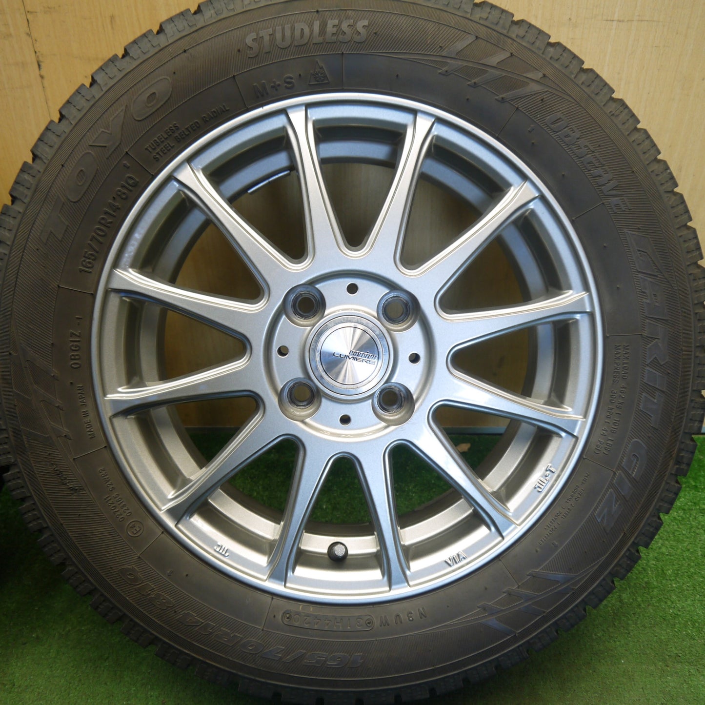 バリ溝！キレイ！8.5分★スタッドレス 165/70R14 トーヨー オブザーブ ガリット GIZ ravrion LUMIERE ラブリオン 14インチ PCD100/4H★6060102Hス