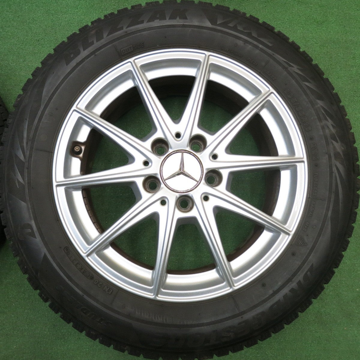 4本価格★ベンツ W177 Aクラス 純正 205/60R16 スタッドレス ブリヂストン ブリザック VRX2 16インチ PCD112/5H★6011806HAス
