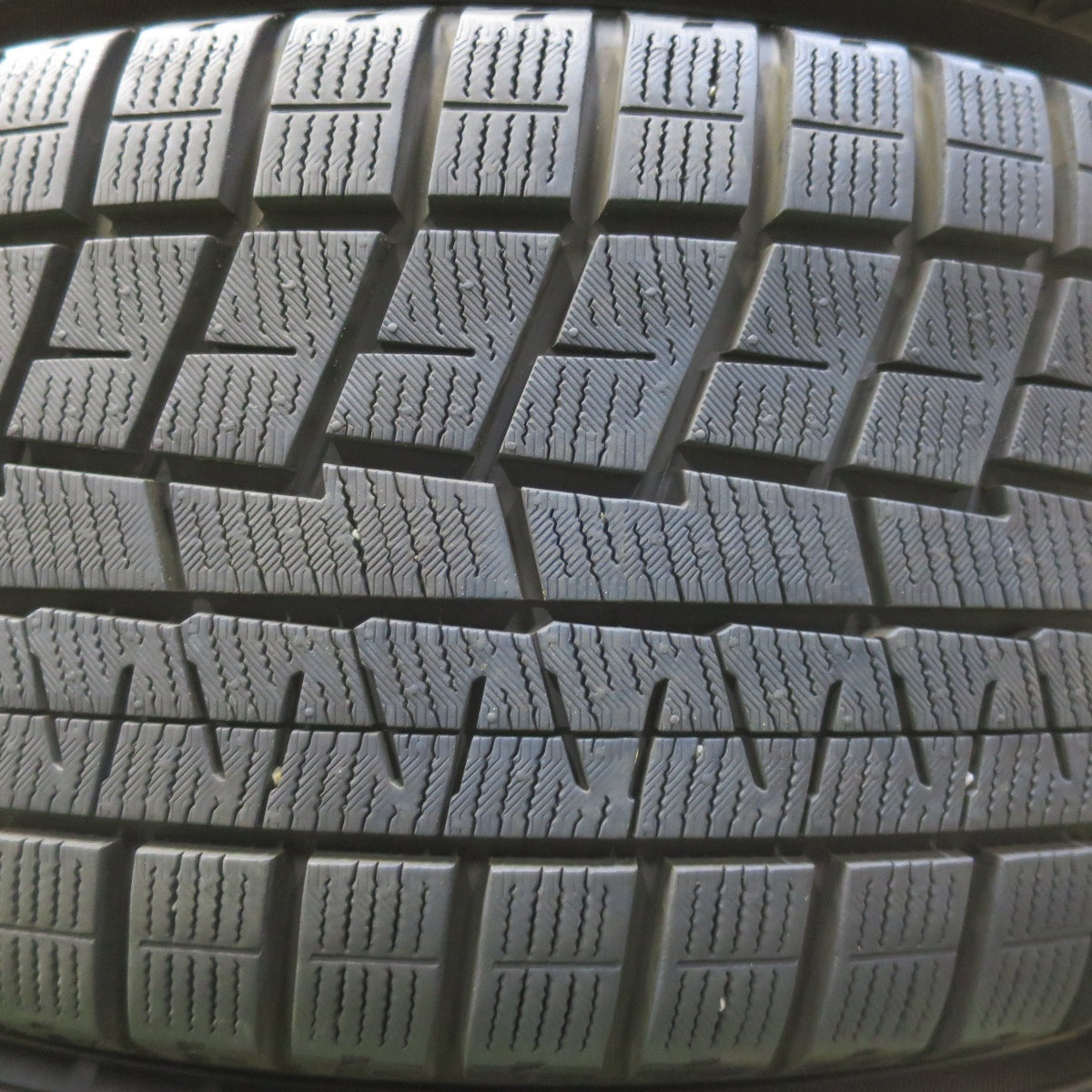 バリ溝！22年！キレイ！ほぼ10分◎スタッドレス 215/50R17 ヨコハマ アイスガード iG60 JOKER ジョーカー 17インチ PCD114.3/5H◎6062005イス