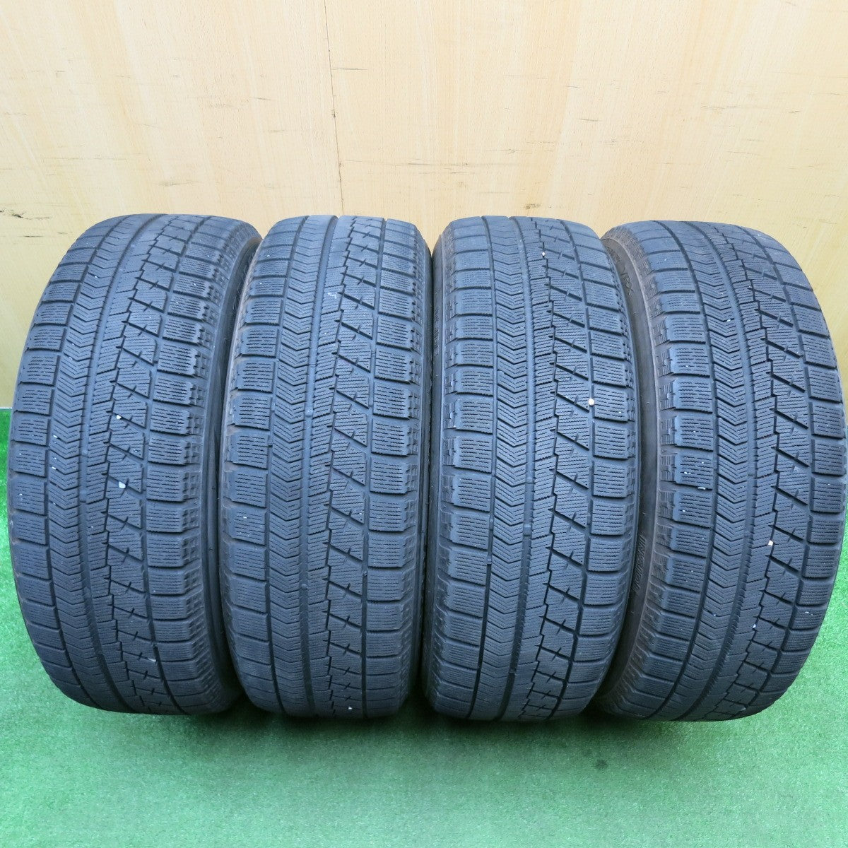 4本価格★スタッドレス 215/60R17 ブリヂストン ブリザック VRX BALMINUM T10 バルミナ 17インチ PCD114.3/5H★5113014HAス