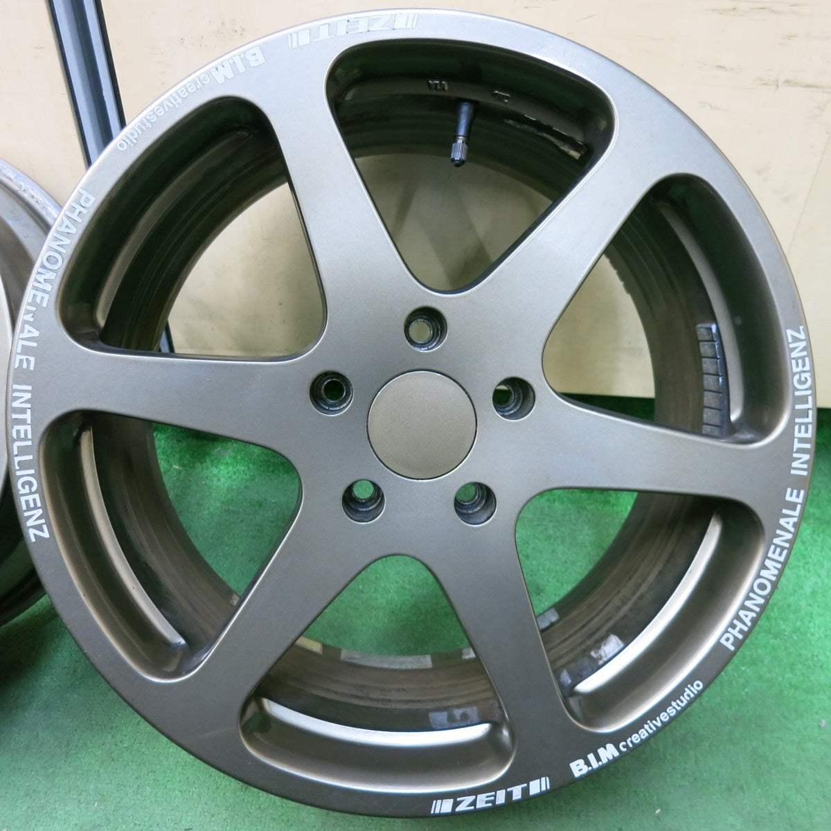 ZEIT ツァイトバージョンRスペシャル　17インチ　タイヤ付4本セット！ ツァイト ZEIT 18インチ アルミホイール 4本 17インチ アルミ4本セット