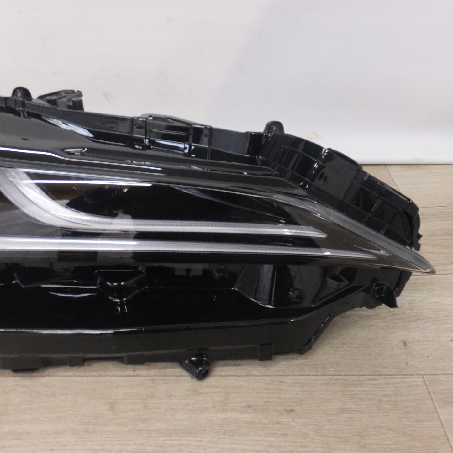 [送料無料] 岐阜発 現状品★トヨタ TOYOTA 純正 ハリアー 80系 ヘッドライト KOITO 48-233 右★