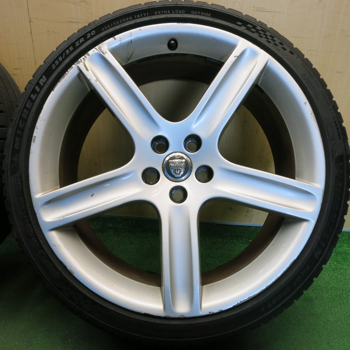 バリ溝！24年！9.5分◎ジャガー XJ 純正 255/35R20 ミシュラン パイロットスポーツ5 20インチ PCD108/5H◎6080205HAノ