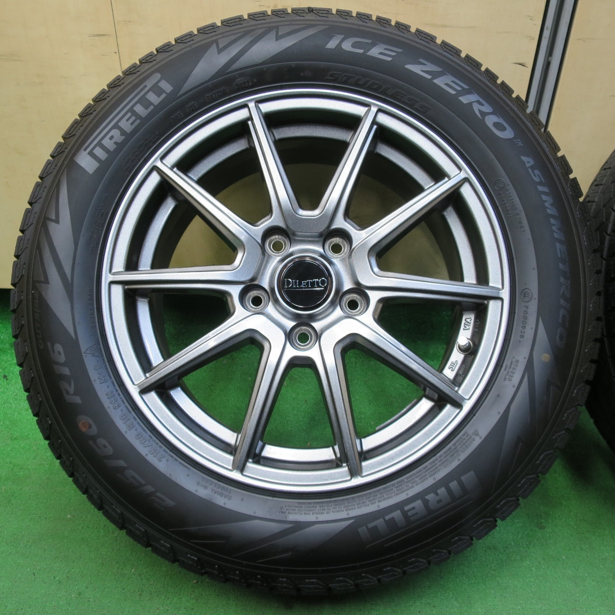 *送料無料* キレイ！22年★スタッドレス 215/60R16 ピレリ アイス ゼロ アシンメトリコ DILETTO ディレット 16インチ PCD114.3/5H★4072702イス
