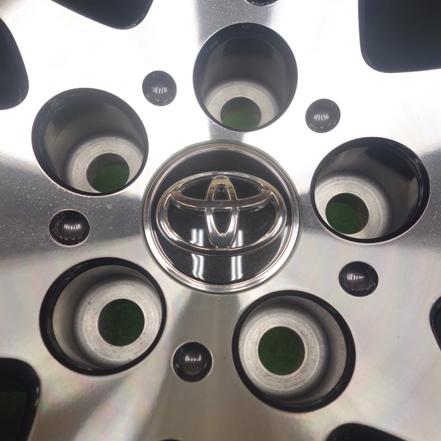 バリ溝！9.5分★トヨタ 30系 ヴェルファイア アルファード 純正 235/50R18 トーヨー トランパス R30 18インチ PCD114.3/5H★6052304KTノ