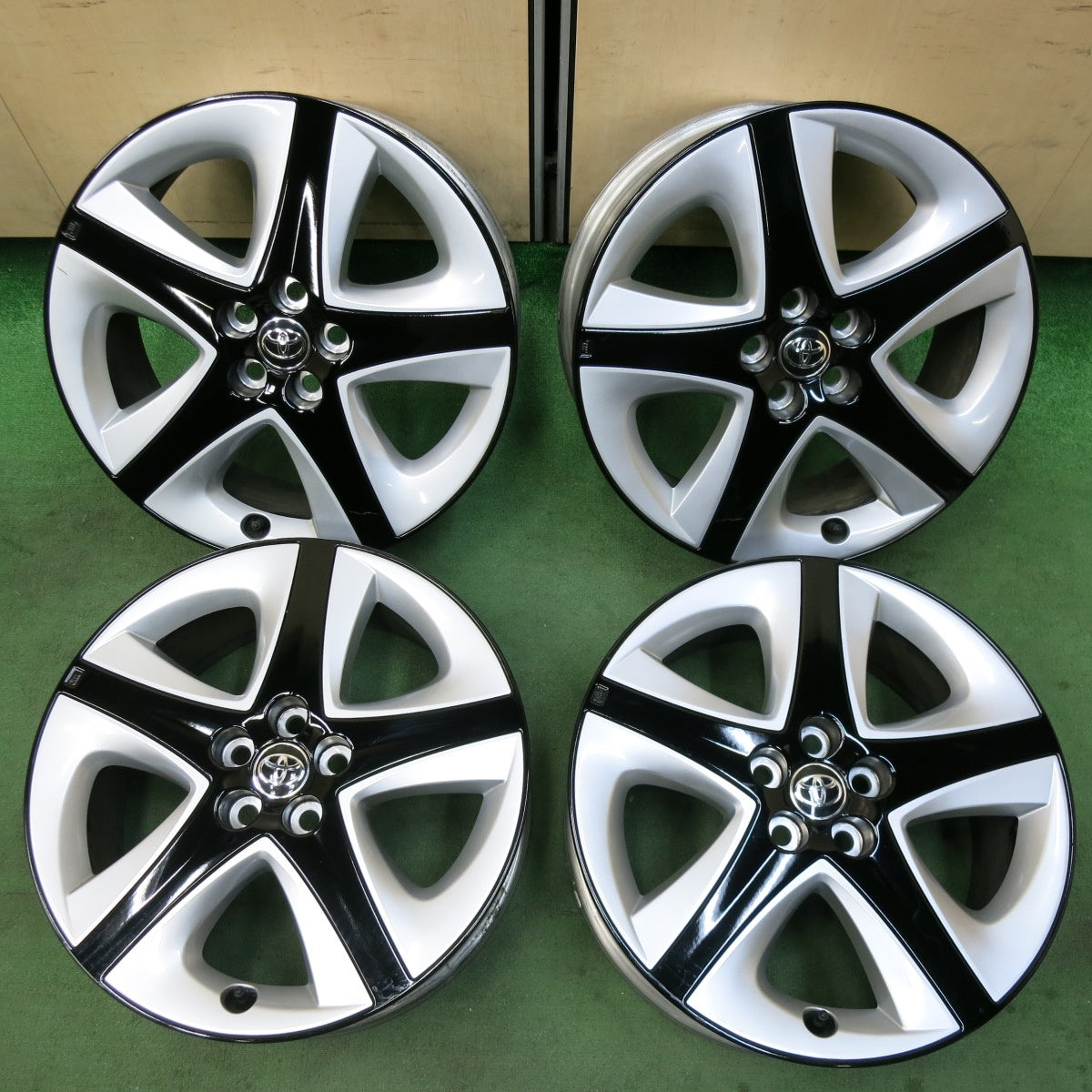 [送料無料] キレイ★トヨタ 50系 プリウス ツーリング 純正 ENKEI ホイール 17インチ 17×7J エンケイ PCD100/5H★5030709SYホ