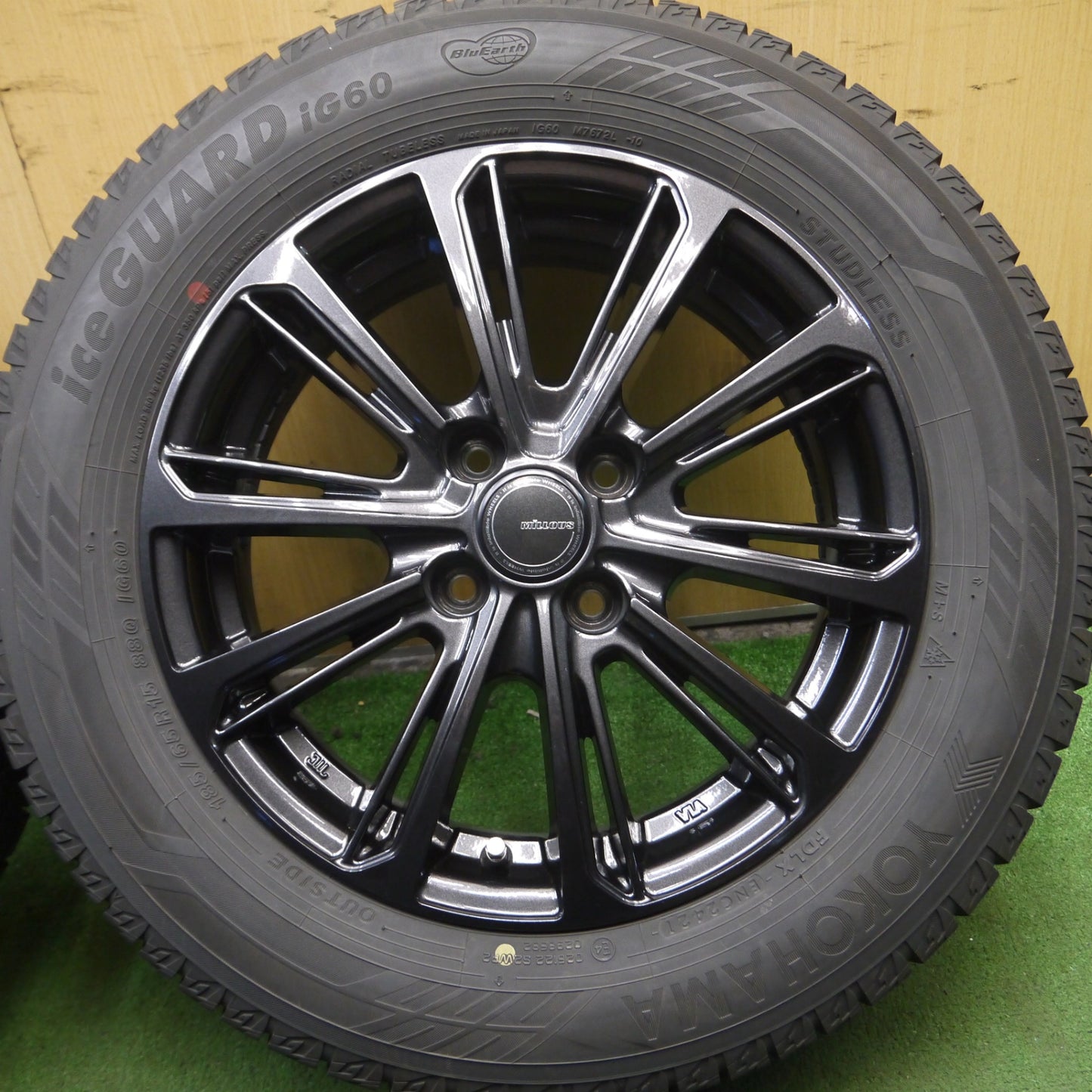 *送料無料* バリ溝！22年！キレイ！9分★スタッドレス 185/65R15 ヨコハマ アイスガード iG60 MiLLOUS ミルアス 15インチ PCD100/4H★4040812Hス