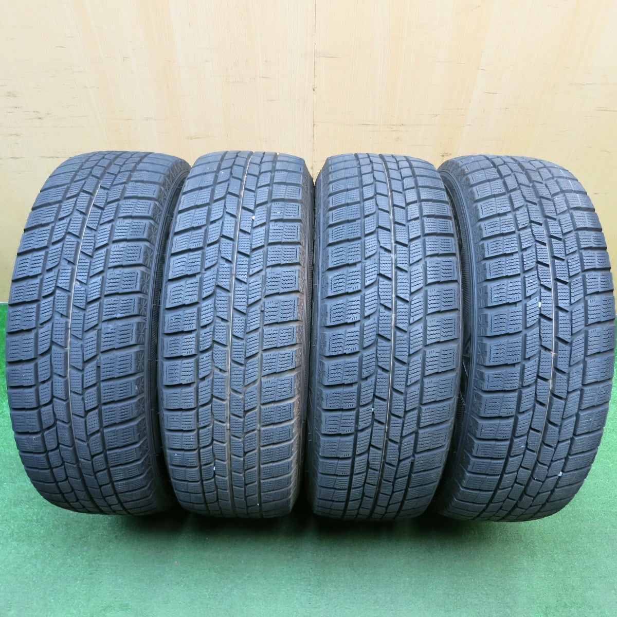 バリ溝！キレイ！9.5分以上★スタッドレス 225/60R17 グッドイヤー アイスナビ6 MANARAY SPORT マナレイ スポーツ 17インチ PCD114.3/5H★6020512HAス