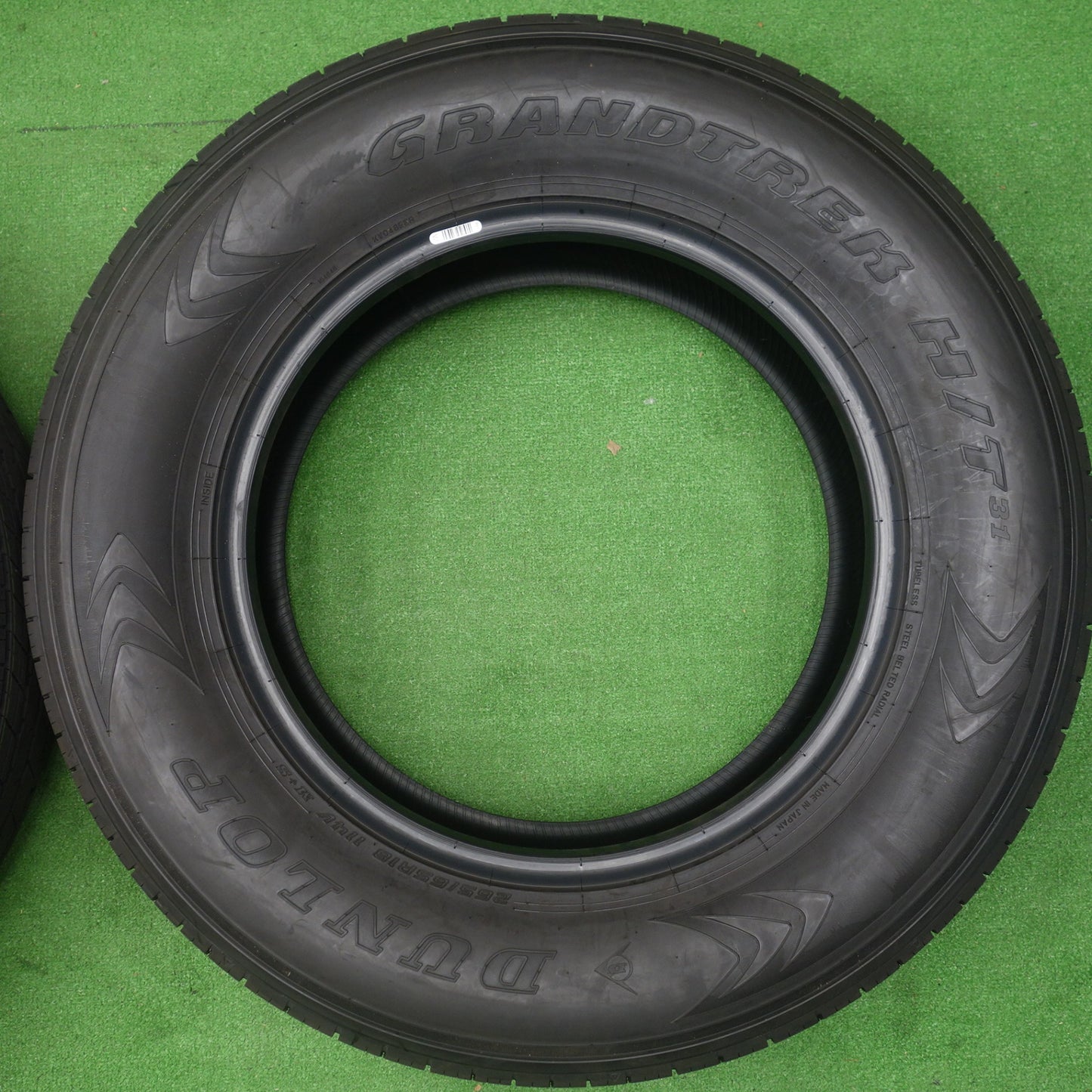 新車外し！26年★265/65R18 ダンロップ グラントレック H/T 31 タイヤ 18インチ ランクル 300 250 FJクルーザー エスカレード 等★6070502KTノタ