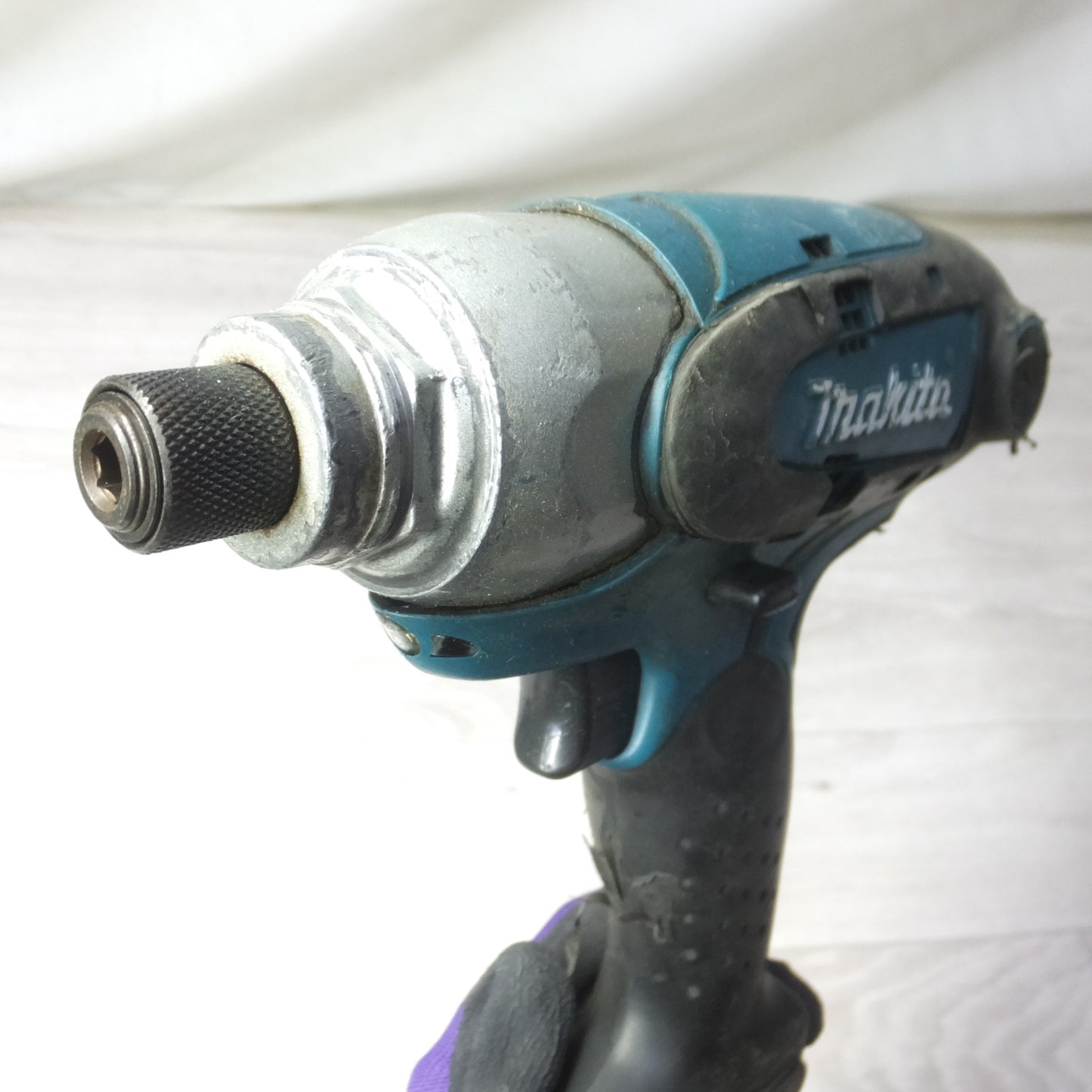 [送料無料] ◆makita マキタ インパクトドライバ 6955 コード式 電動工具 100V◆