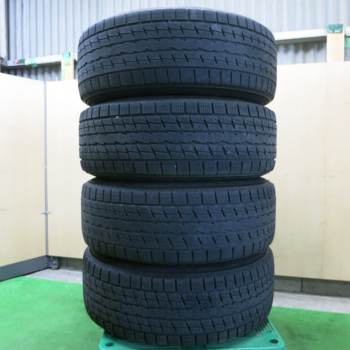 *送料無料* 4本価格★XTREME-J 245/60R18 スタッドレス グッドイヤー アイスナビ SUV エクストリームJ 18インチ PCD114.3/5H★4070601ナス
