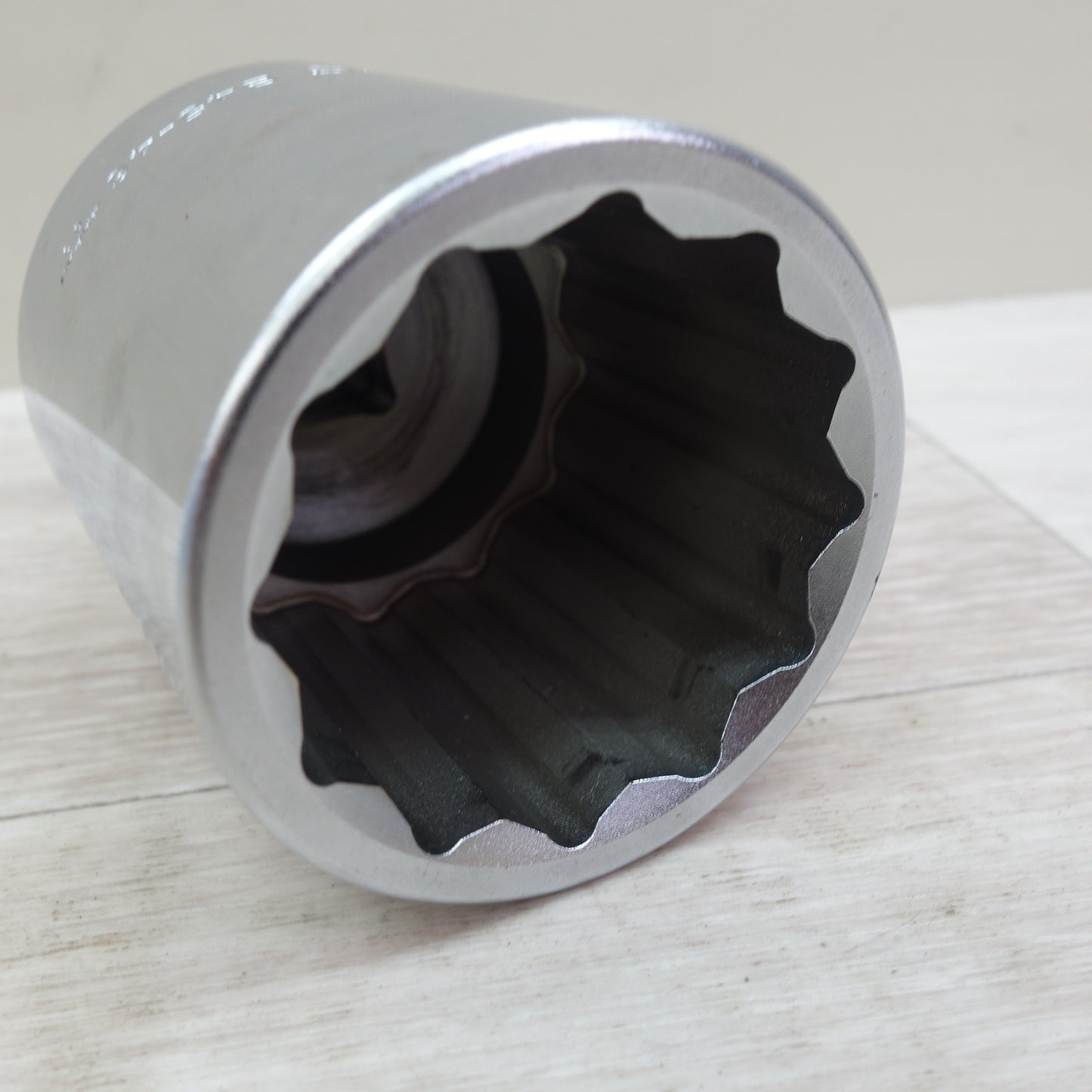 [送料無料] キレイ☆KTC 19.0sq. ディープ ソケット 十二角 12角 B45-46 46mm☆