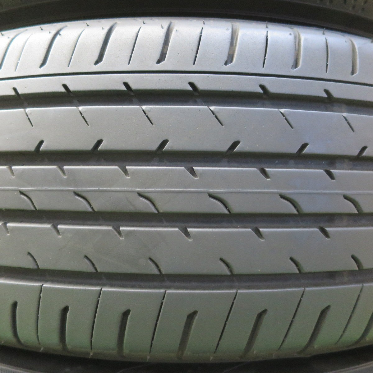新車外し！24年★トヨタ 40系 アルファード 純正 225/60R18 ヨコハマ アドバン V03 18インチ PCD120/5H★5042306イノ