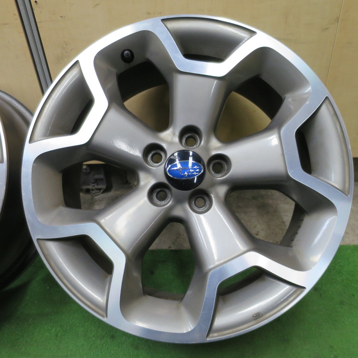 4本価格★スバル XV 純正 ホイール 17インチ 17×7J PCD100/5H★6041802NGホ