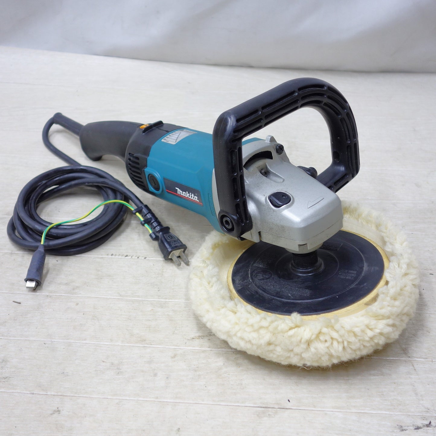 [送料無料] ◆makita マキタ 180㎜ サンダポリッシャ 9227C 研磨機 電動工具 100V 50/60Hz◆