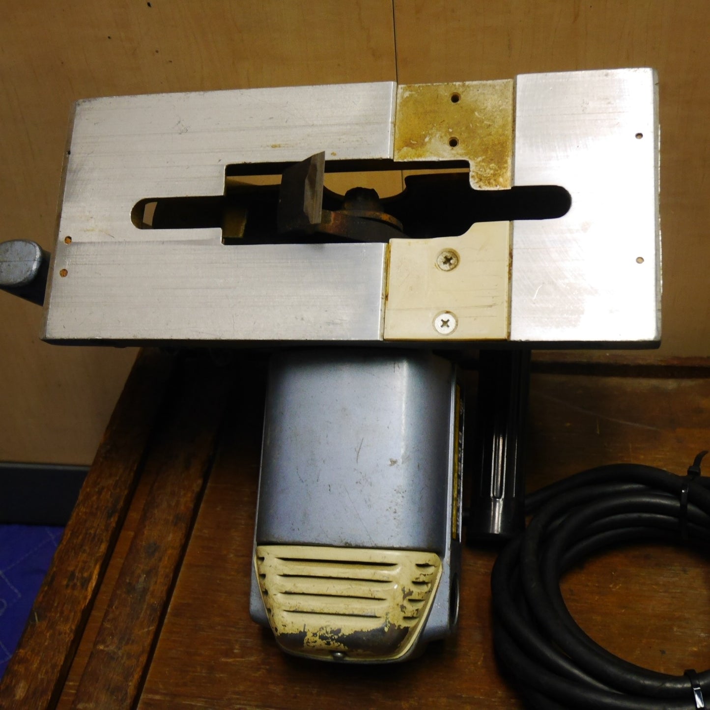 [送料無料] 付属品付き☆日立 電気 溝切 DUG4 電動 工具 切断機 溝切り ミゾキリ 100V HITACHI☆