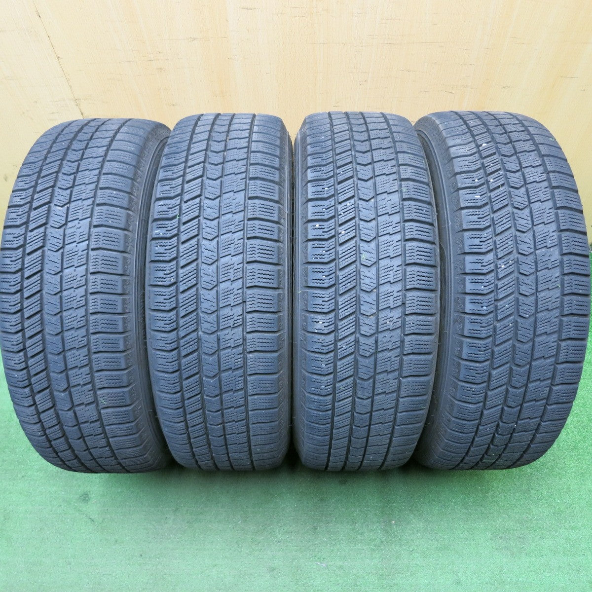 キレイ！22年★スタッドレス 195/65R15 グッドイヤー アイスナビ8 ravrion RS01 ラブリオン 15インチ PCD114.3/5H★5053105HAス