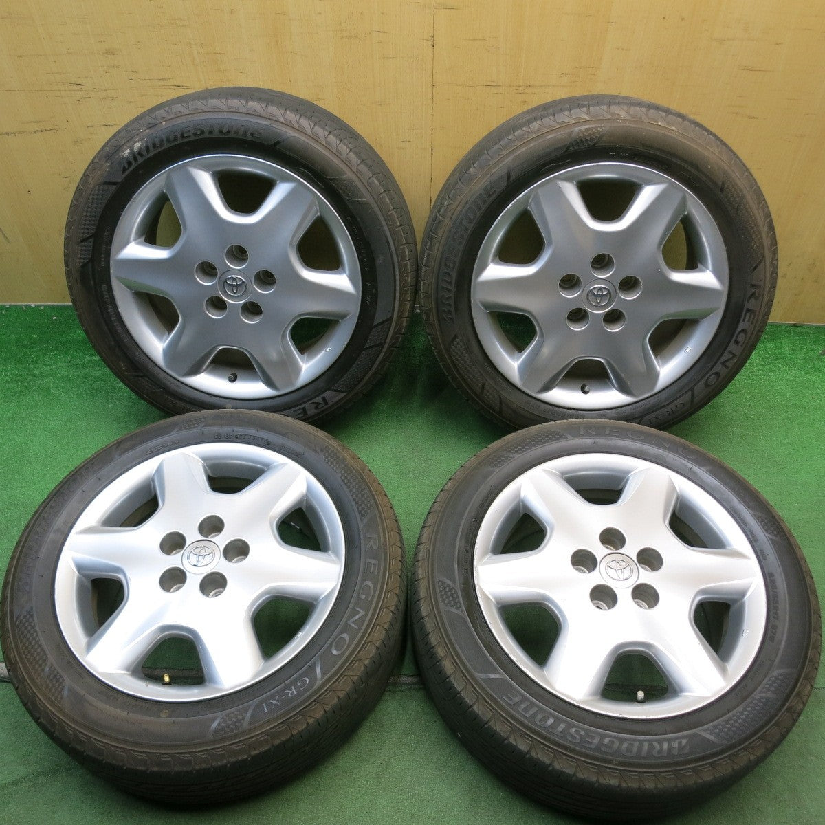 バリ溝！9.5分◎トヨタ セルシオ C仕様 純正 225/55R17 ブリヂストン レグノ GR-XI 17インチ PCD114.3/5H◎6072305HAノ