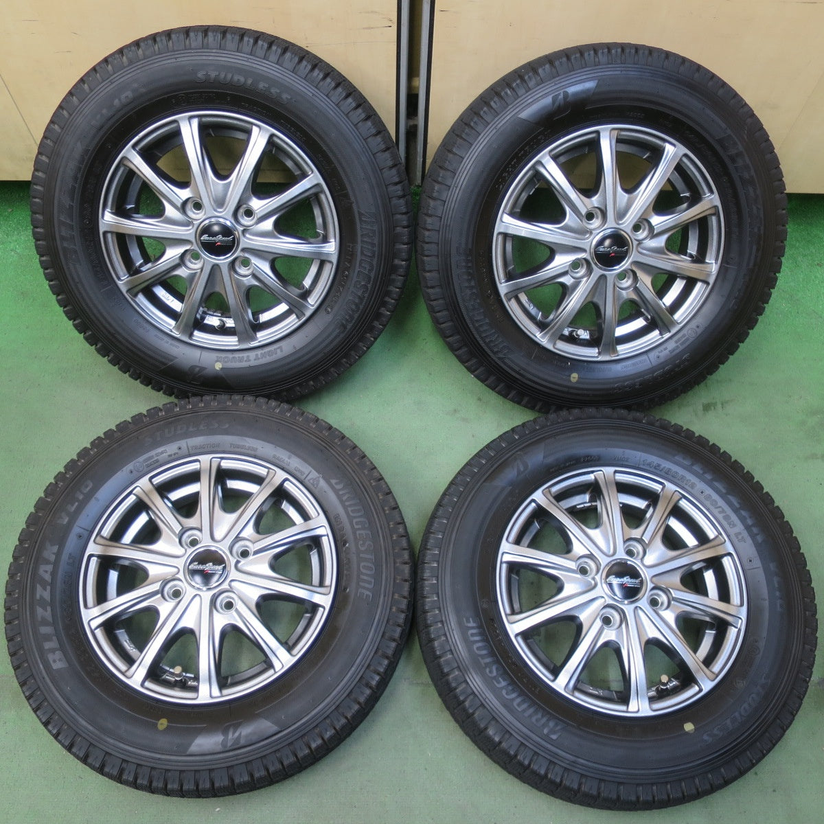 バリ溝！22年！キレイ！9.5分◎スタッドレス 145/80R12 80/78N ブリヂストン ブリザック VL10 EuroSpeed MANARAY SPORT ユーロスピード 12インチ PCD100/4H◎6101702イス