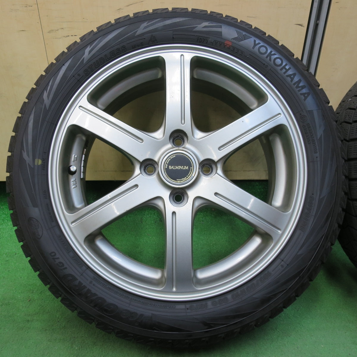 [送料無料] バリ溝！22年！9分★スタッドレス 185/55R16 ヨコハマ アイスガード iG70 BALMINUM バルミナ 16インチ PCD100/4H★5010304イス