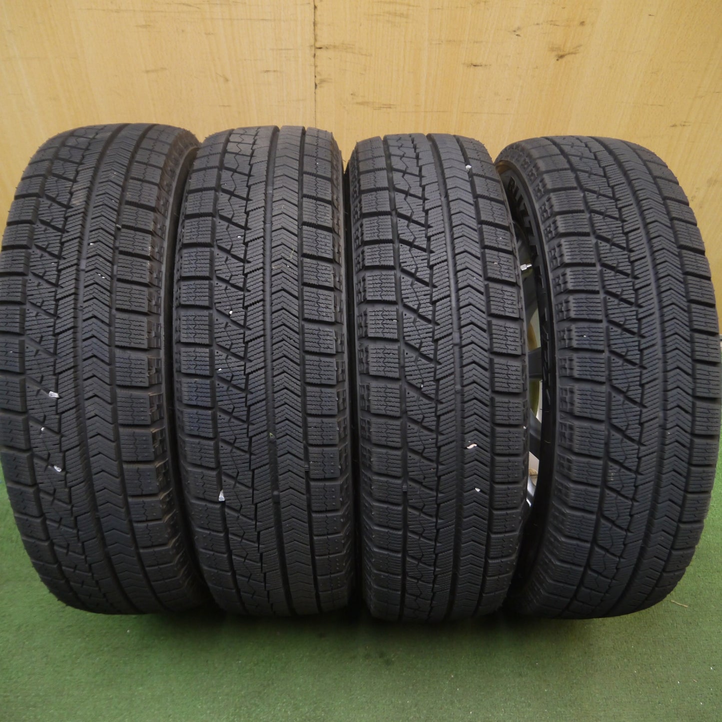*送料無料* バリ溝！キレイ！9.5分★スタッドレス 155/65R13 ブリヂストン ブリザック VRX Tirado＠ 阿部商会 ティラード PCD100/4H★4060706Hス