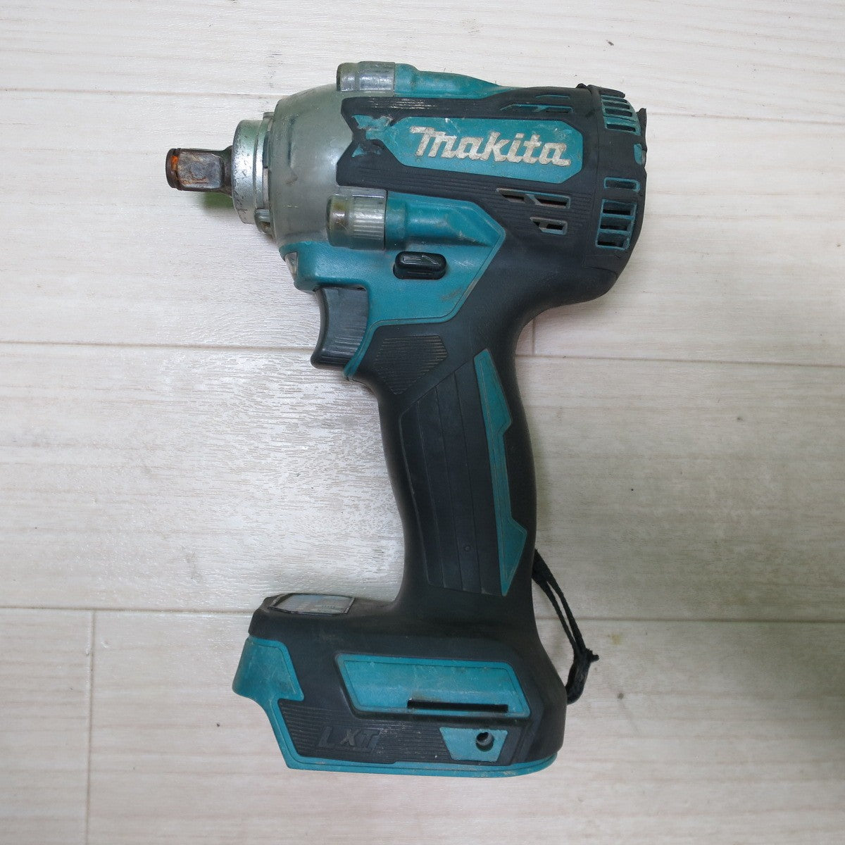 [送料無料] ☆マキタ 充電式 インパクト レンチ TW300D 電動 工具 18V コードレス Makita ③☆