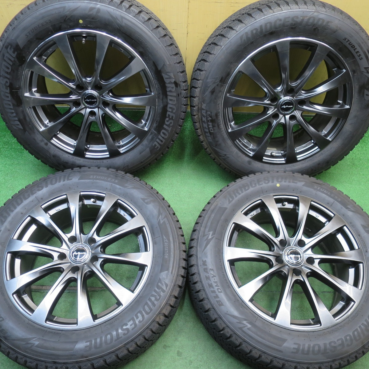 バリ溝！24年！キレイ！ほぼ10分★スタッドレス 235/60R18 ブリヂストン ブリザック DM-V3 Lefinada レフィナーダ 18インチ PCD114.3/5H★6050805NJス