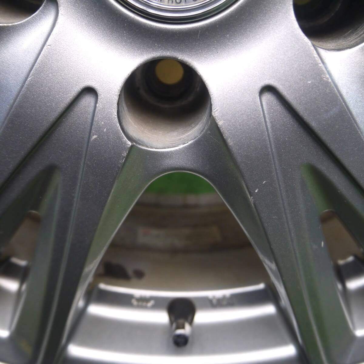 バリ溝！9.5分★スタッドレス 215/65R16 ダンロップ ウインターマックス SJ8 Exceeder PCD114.3/5H★4021607Hス