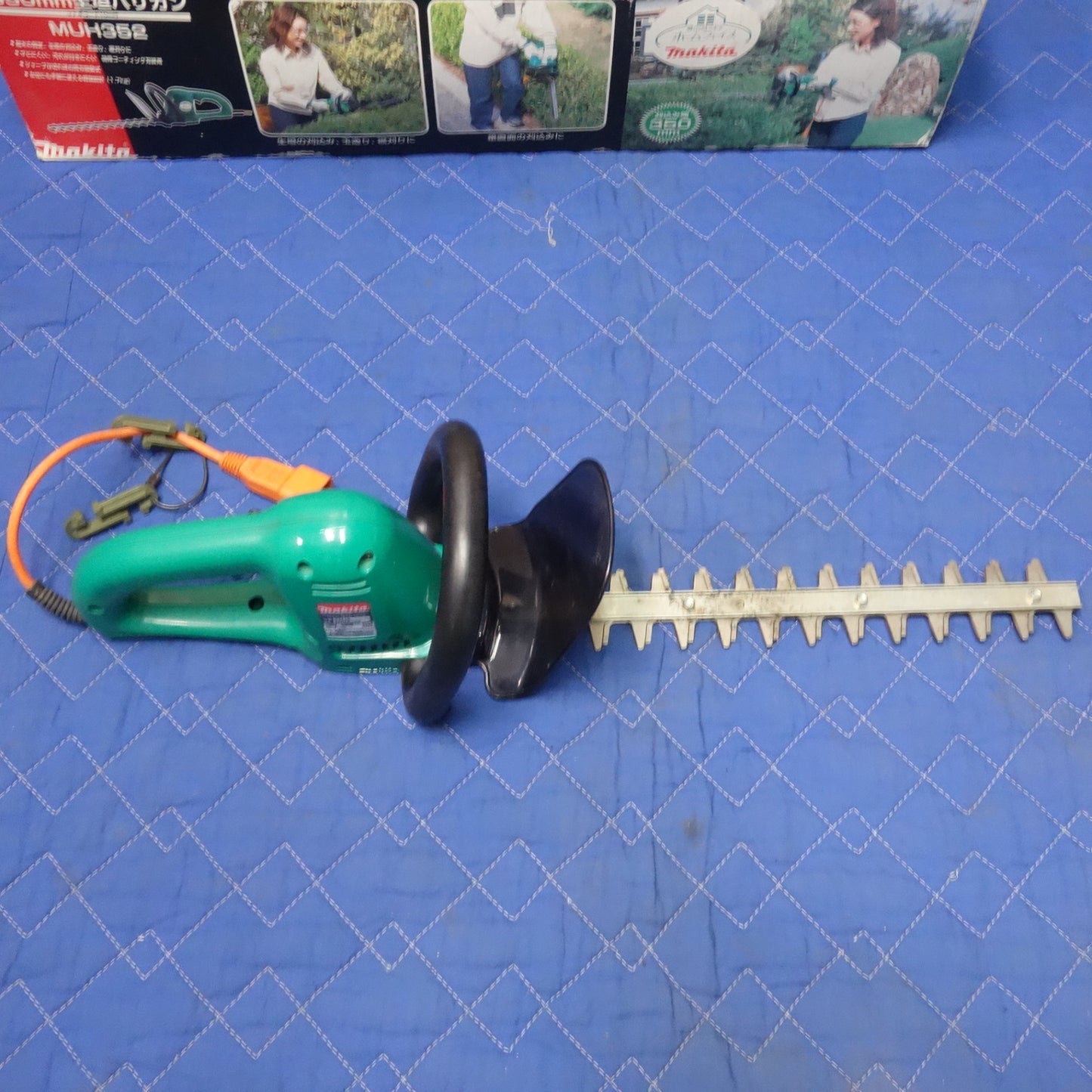 [送料無料] ☆マキタ 350mm 生垣 バリカン ツナギ コード 10m 付き 100V MUH352 ヘッジトリマー 刈払 電動 工具☆